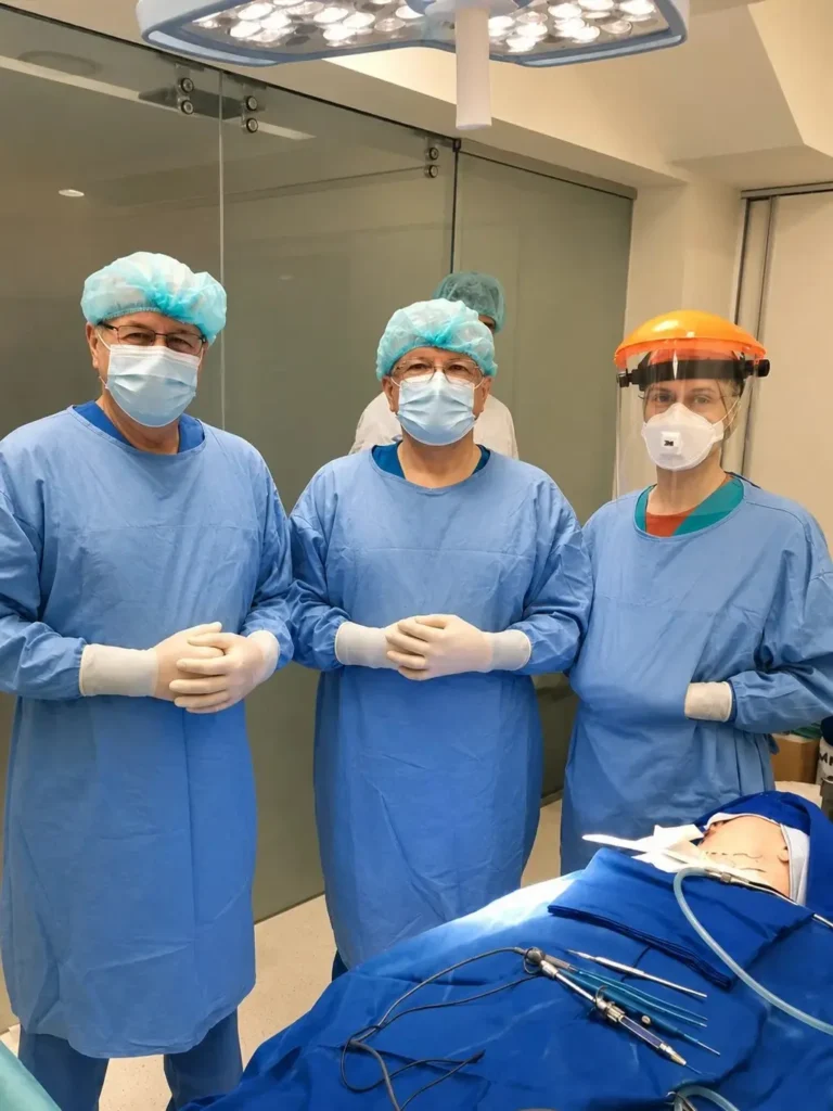 Tim oralnih hirurga Beograd - Dental Implant Expert
