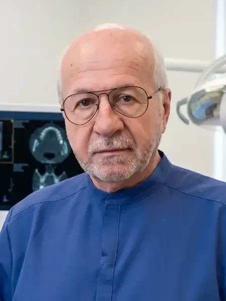 naš tim dental implant expert